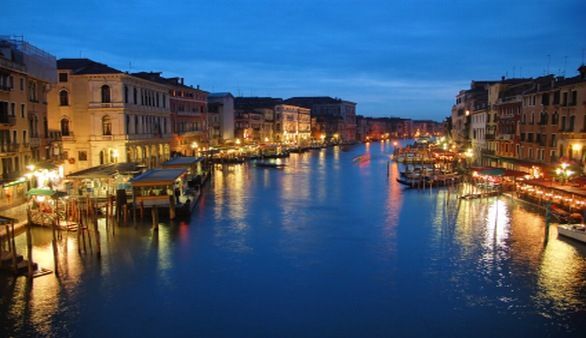 Venedig bei Nacht